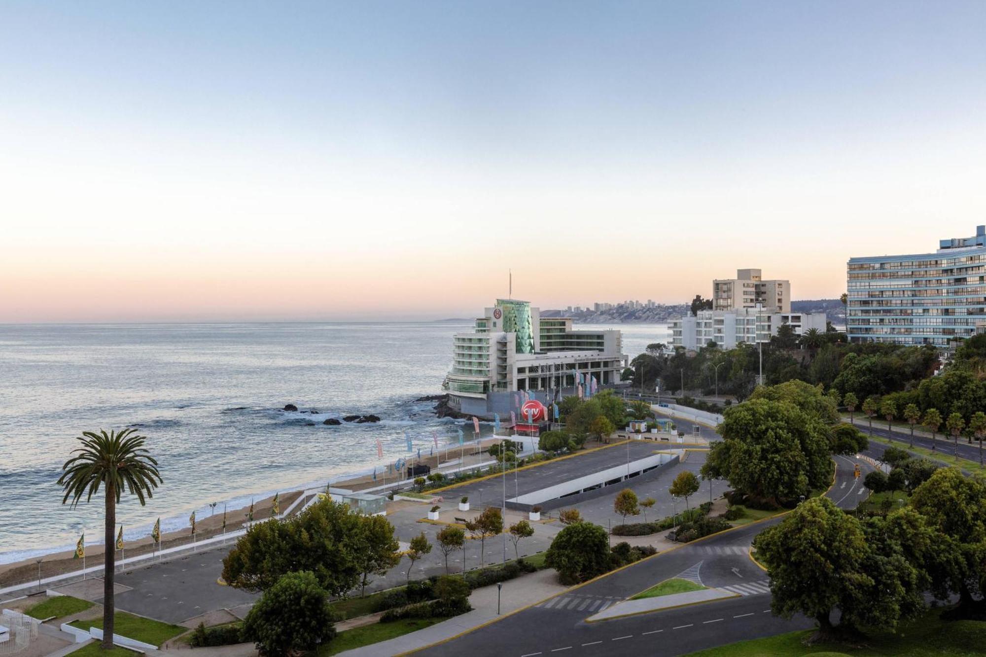 Sheraton Miramar Hotel & Convention Center Vina del Mar Bagian luar foto View of the coast of the city of Concepción.